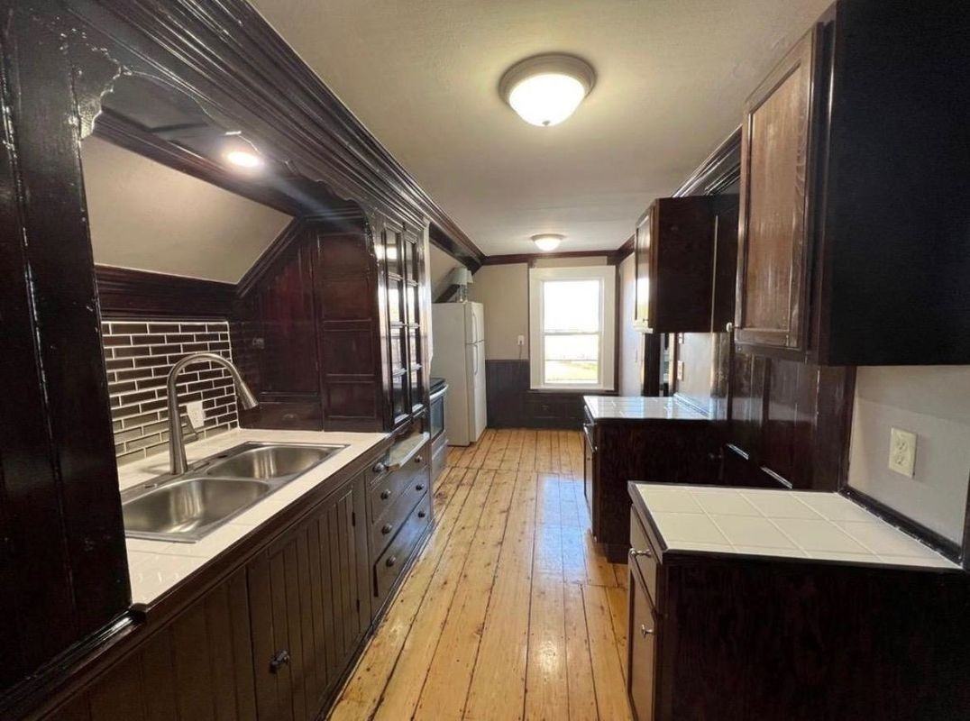 53 Messer St ##C - Photo 3 of 10