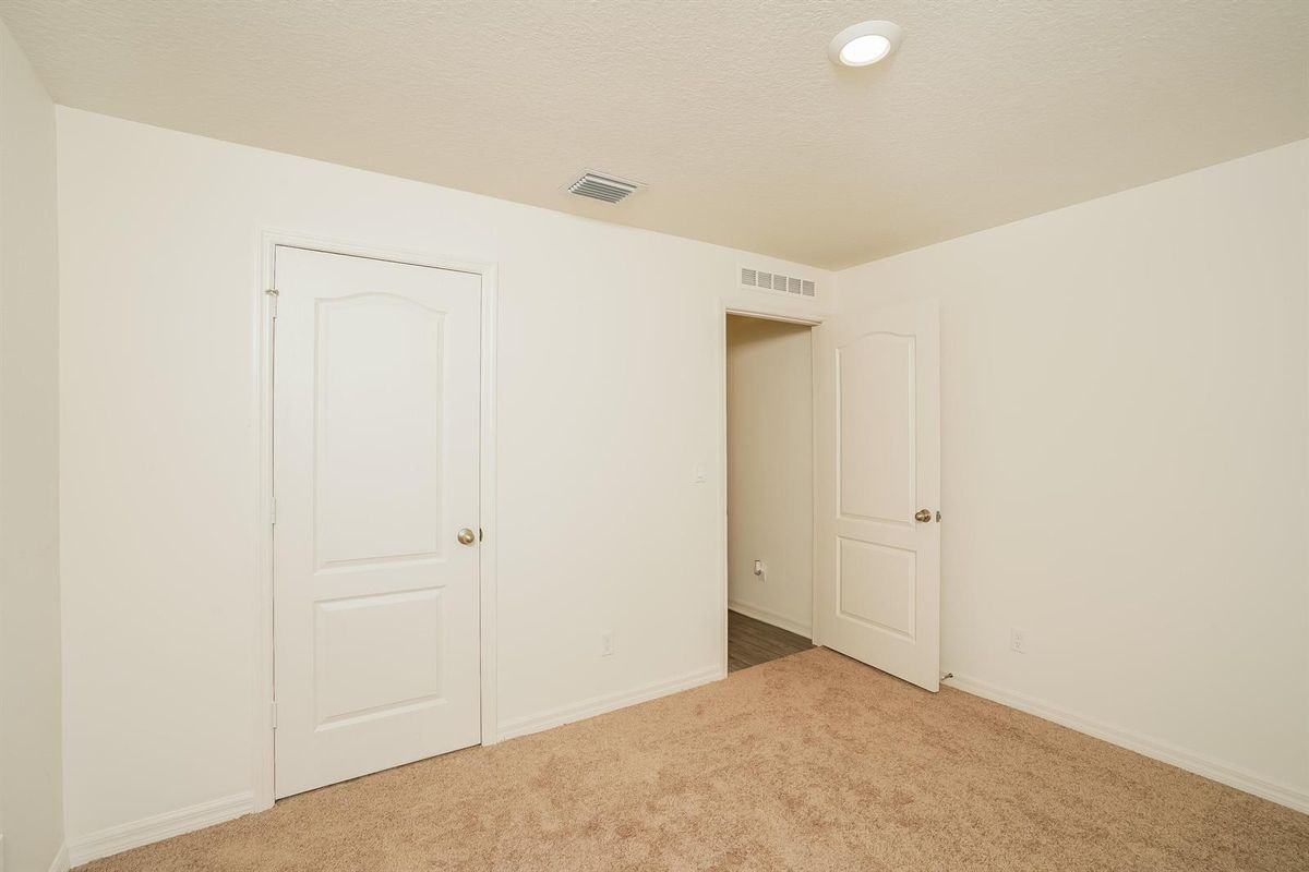 2174 Sw Wayne St - Photo 7 of 14