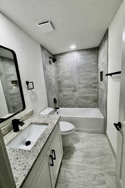 561 Nimitz Blvd ##A - Photo 4 of 11