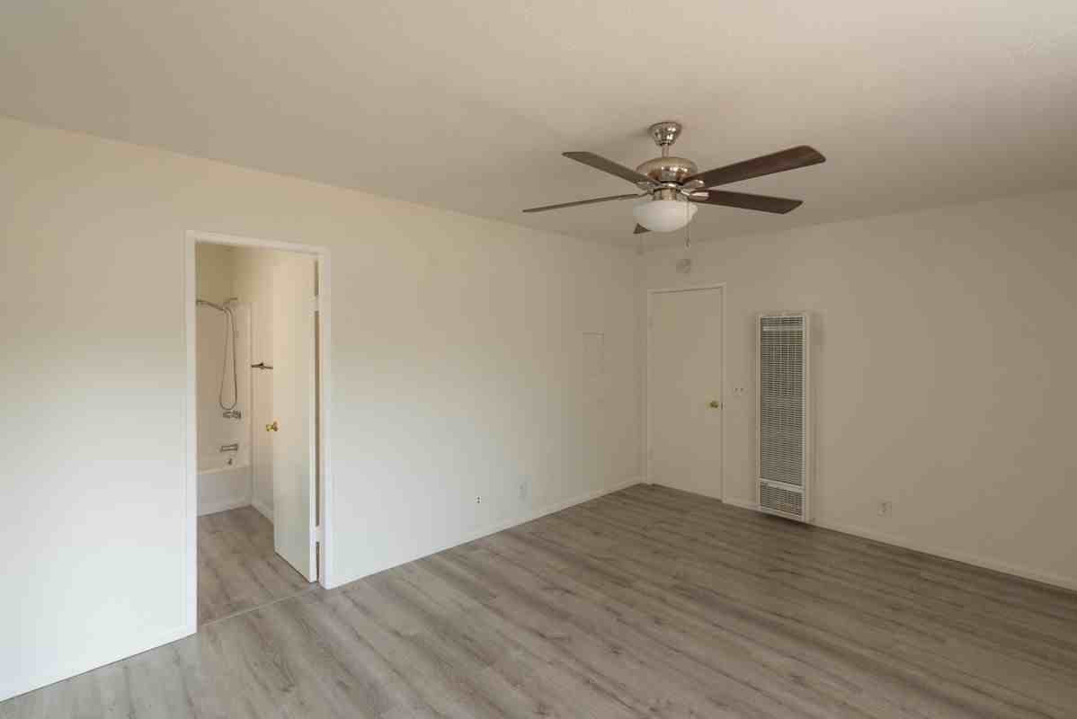 220 N Myers St ##B - Photo 6 of 9
