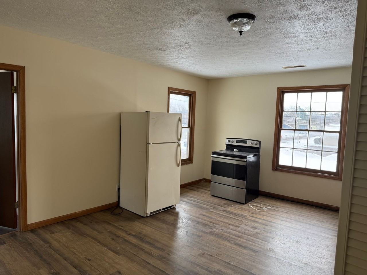 91 N Buena Vista St - Photo 3 of 5