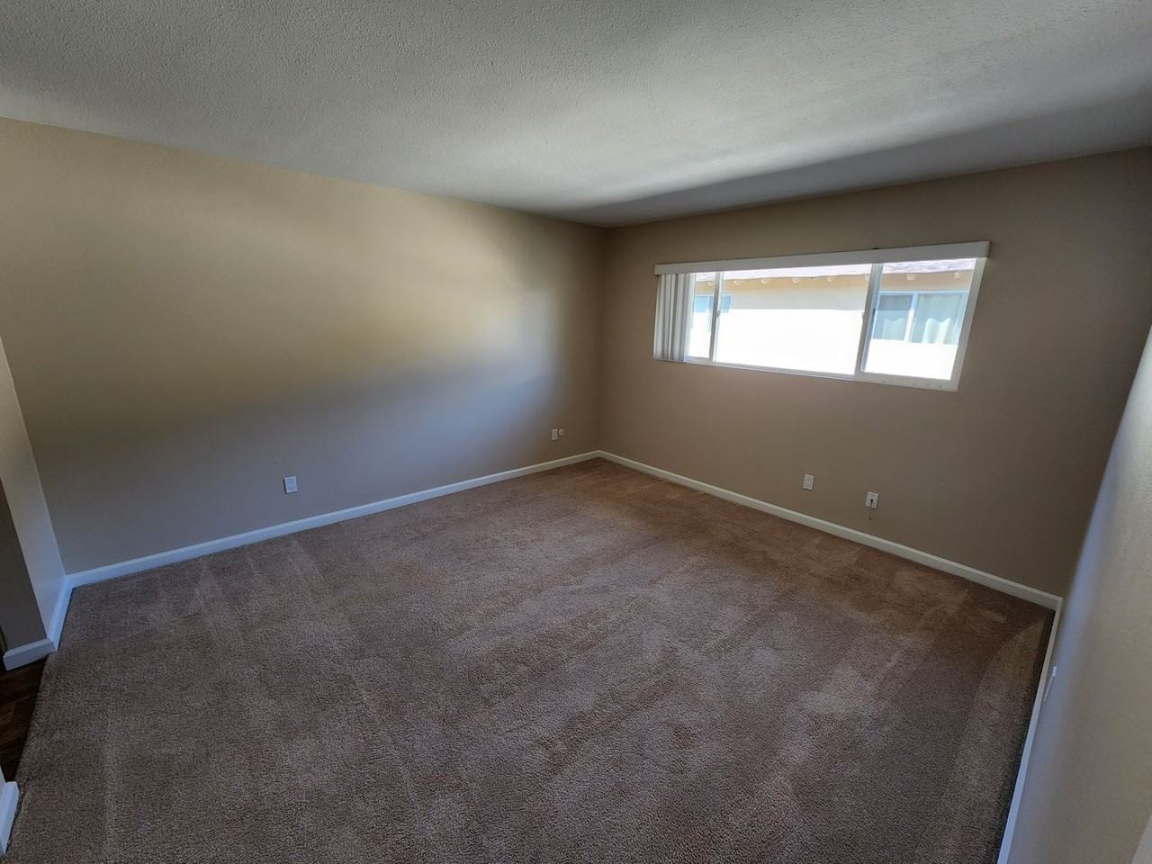 2654 Farel St. - Photo 5 of 19