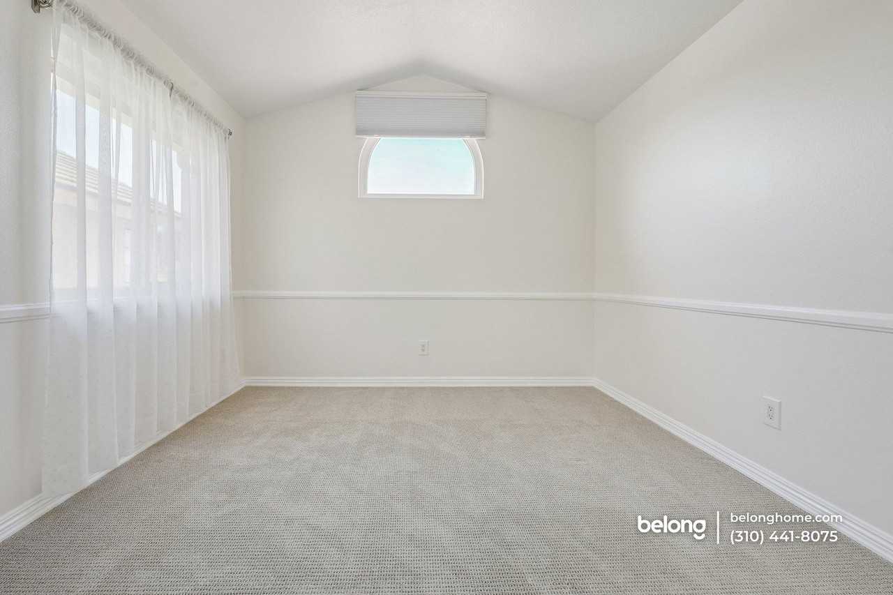 4132 Lost Springs Dr - Photo 4 of 16