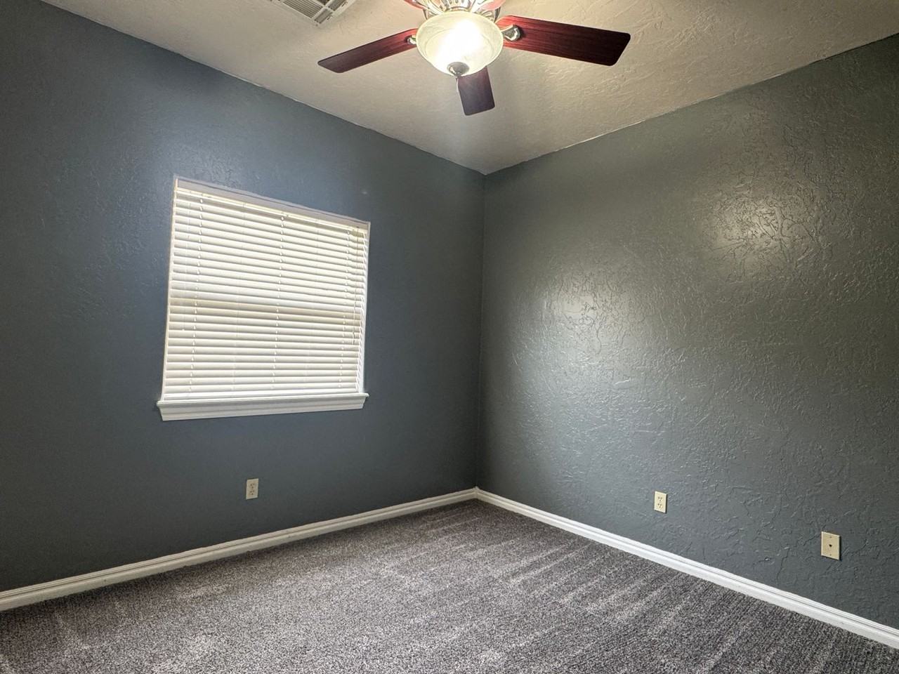 4413 Nw Wolfcreek Blvd - Photo 7 of 14