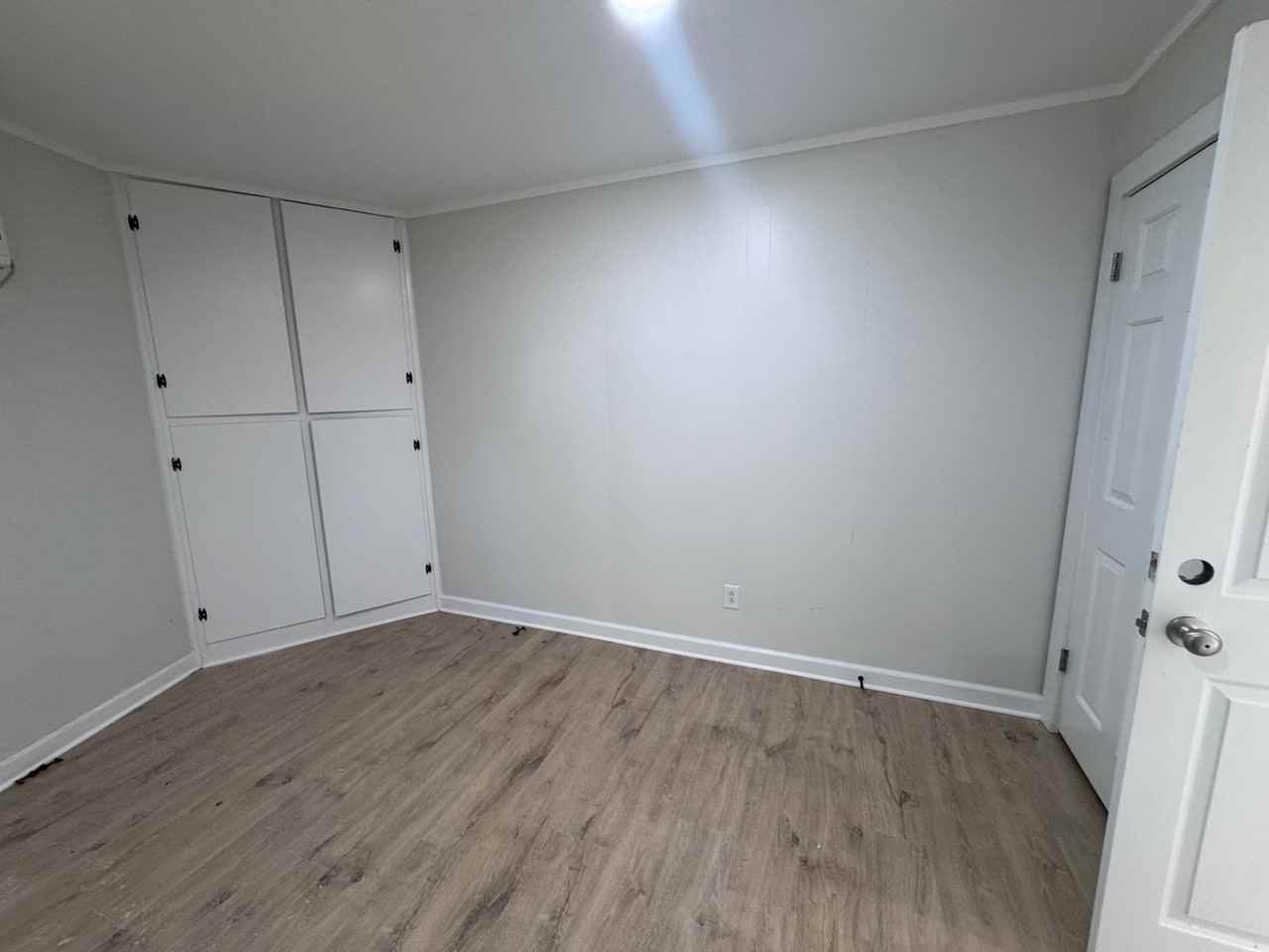 904 Coldwater Rd #5 - Photo 5 of 9
