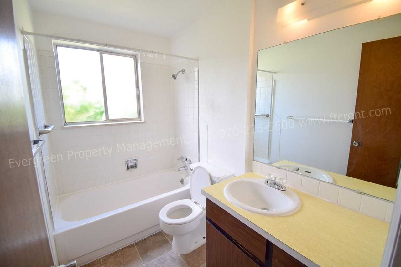 L-07 - Photo 6 of 12