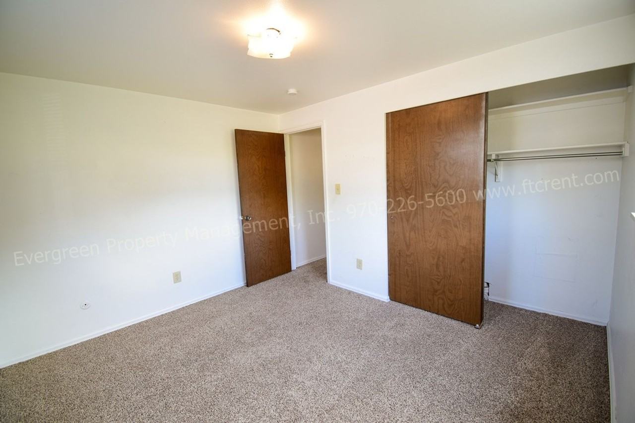 L-07 - Photo 7 of 12