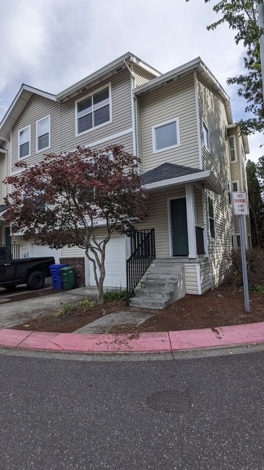 Halsey East Townhomes - Photo 2 of 50