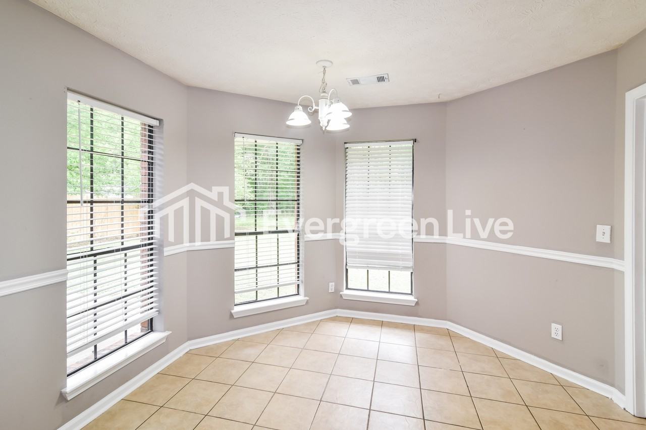 5760 Sweet Meadow Dr - Photo 6 of 15