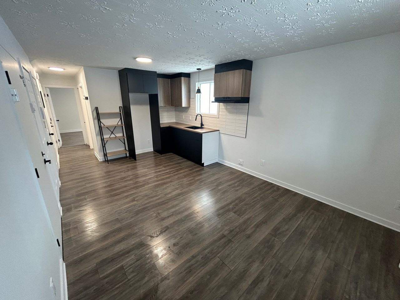 620 Rue Sainte-Rose #111111 - Photo 2 of 9