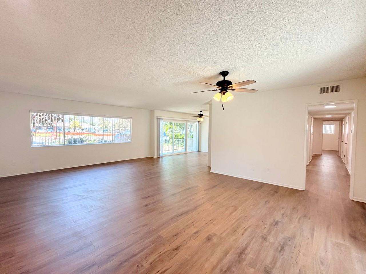 127 - SUTTON TERRACE - Photo 3 of 19