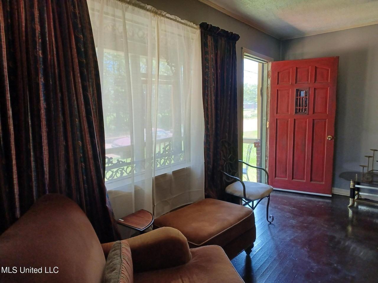 4007 Parkway Ave - Photo 4 of 5