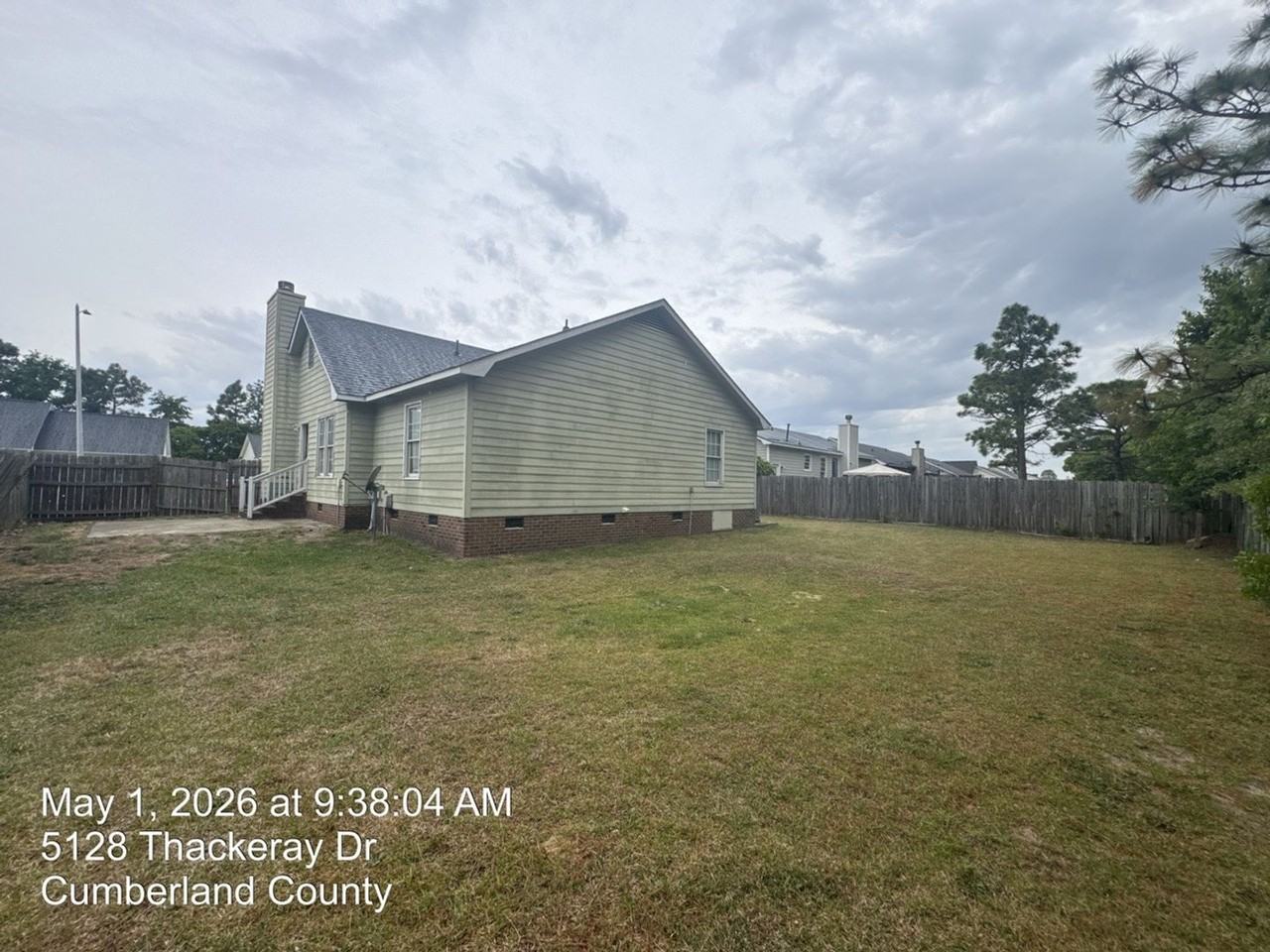 5128 Thackeray Dr - Photo 2 of 19