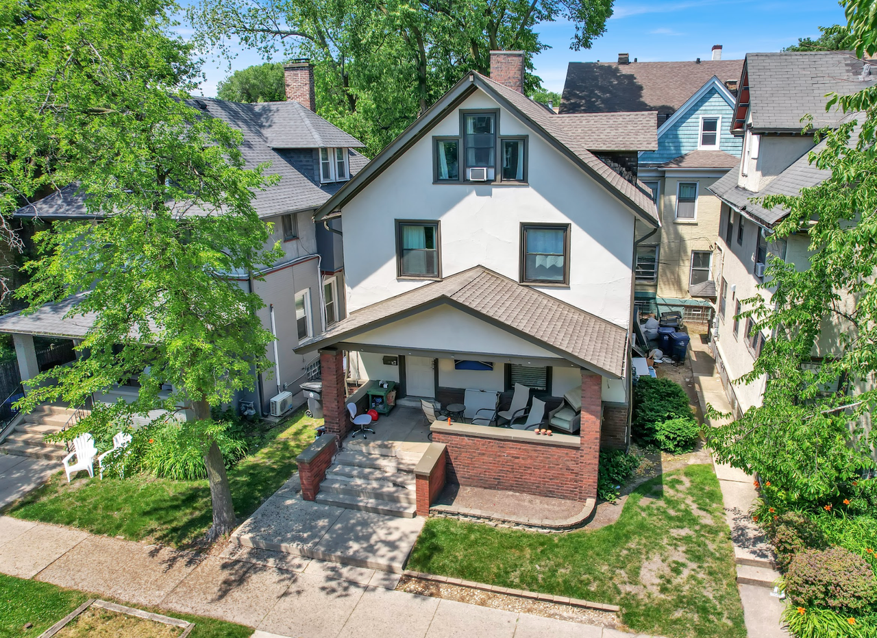 807 Foster - Photo 4 of 6