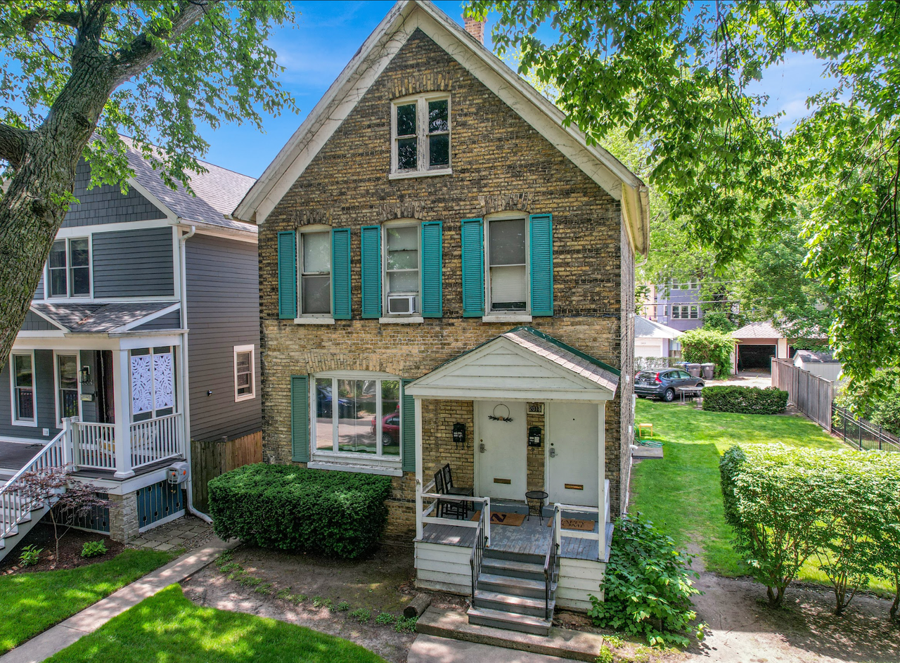 2018 Pratt - Photo 3 of 8