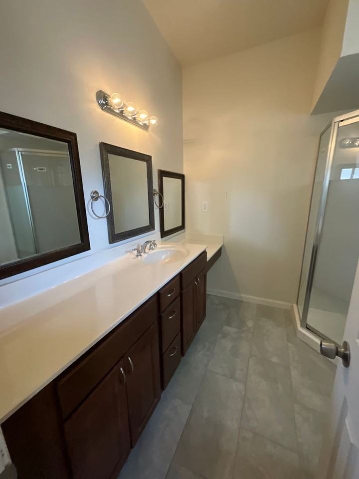 1808 N Aster St - Photo 6 of 11