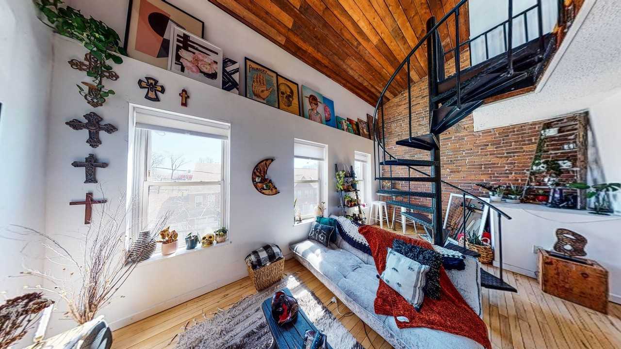 922 State St #4 - Photo 7 of 12