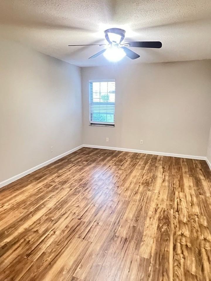 Squire Meadows - Photo 4 of 18