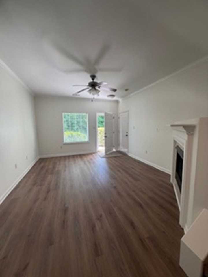 10737 Carpenter Run Ln - Photo 2 of 32