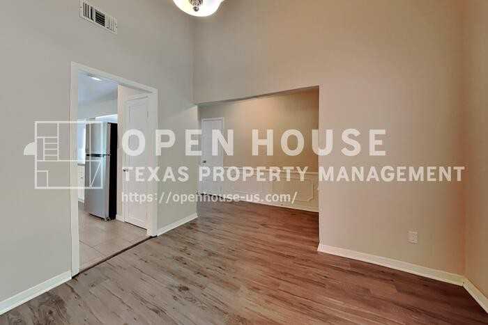 2026 Willow Point Dr - Photo 7 of 20