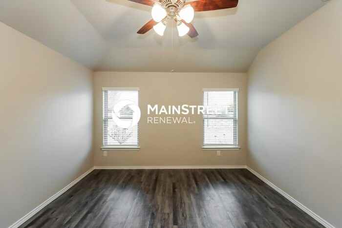 131 Valiant Ridge Trl - Photo 7 of 16