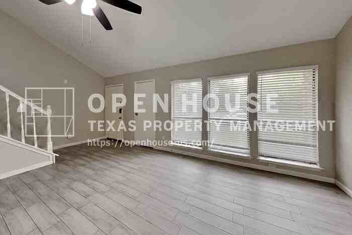 18319 Autumn Trails Ln - Photo 4 of 21