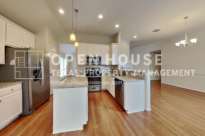 175 Merryweather Pl - Photo 6 of 19
