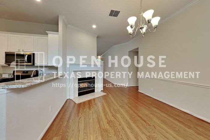 175 Merryweather Pl - Photo 7 of 19