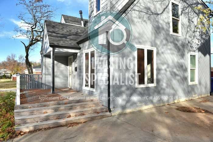 611 S Ponca Ave - Photo 7 of 50