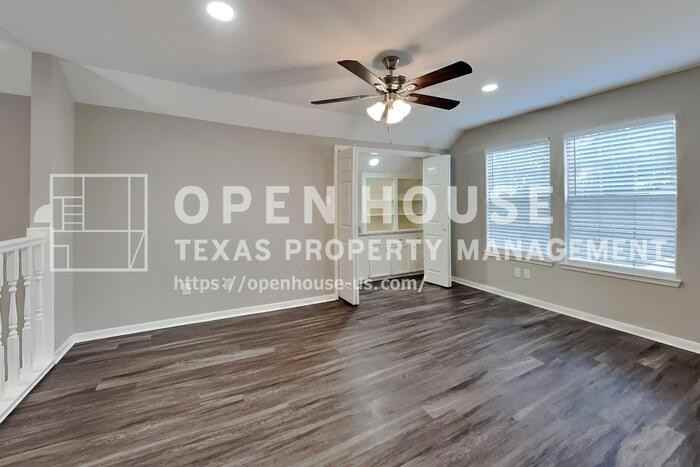 702 Fernglade Dr - Photo 6 of 20