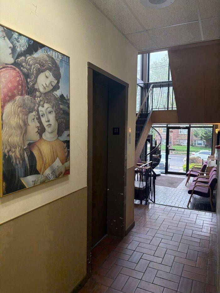 700 N Broad St #103B - Photo 2 of 5