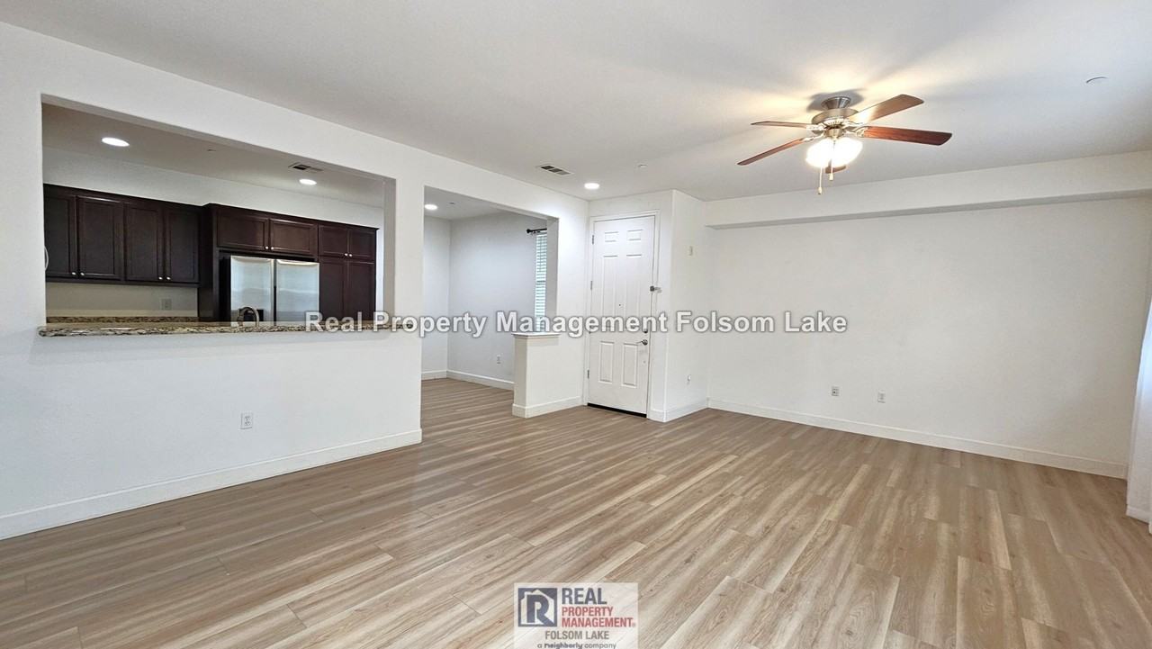 105 Cezanne Ln - Photo 4 of 26