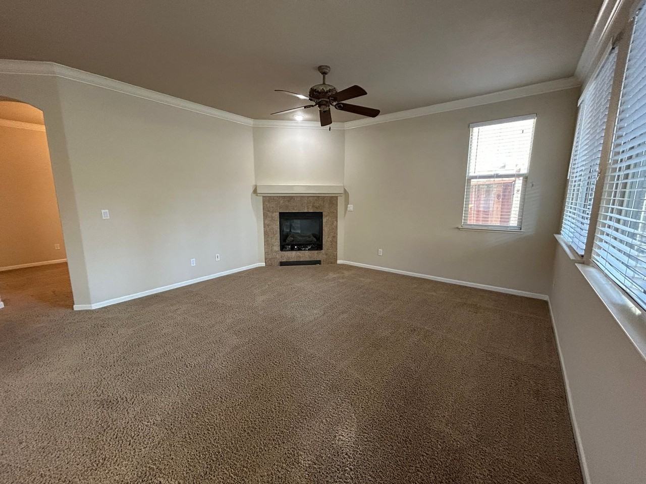 3286 Southerland Rd - Photo 5 of 22