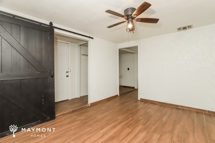 314 Surrels Ave - Photo 7 of 15
