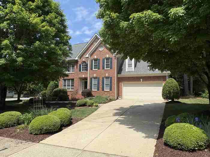 101 Hogan Ridge Ct