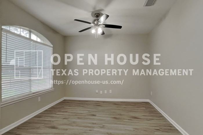 21643 Bay Palms Dr - Photo 5 of 21