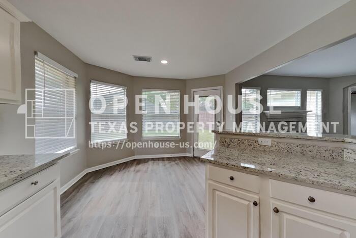 19722 Campfield Dr - Photo 7 of 23