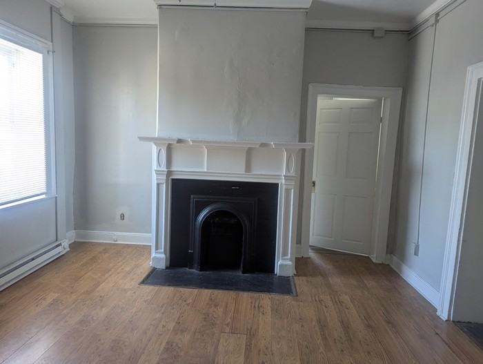 201 S Broadway St #2 - Photo 2 of 11