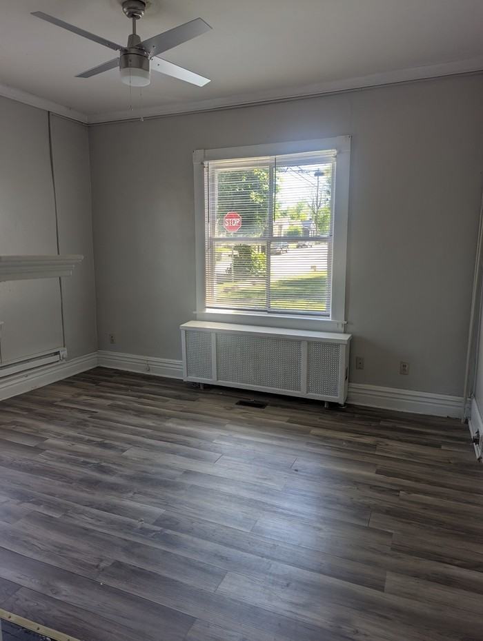 201 S Broadway St #2 - Photo 3 of 11