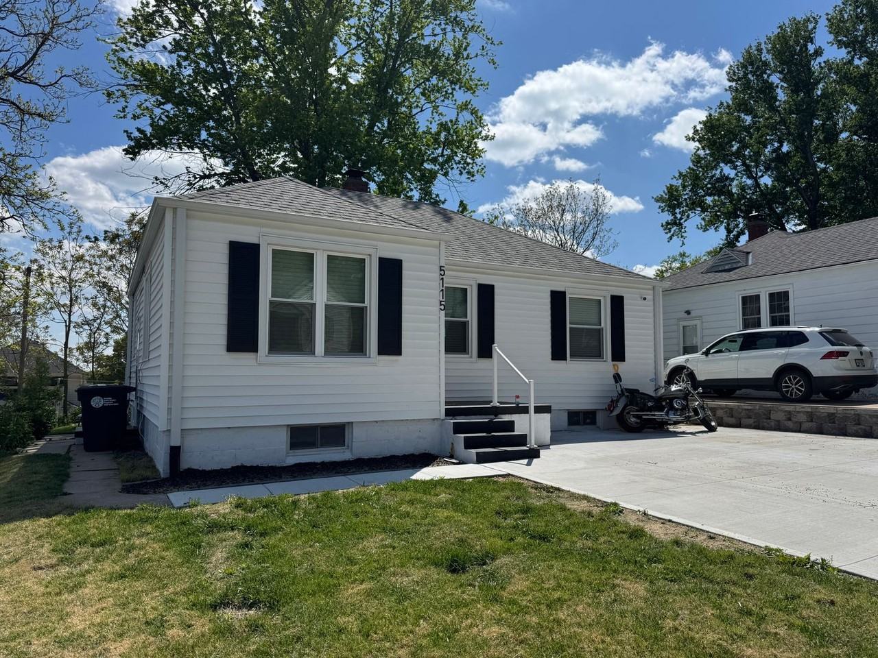 5115 Pierce St - Photo 3 of 26