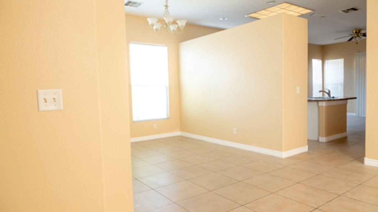 9205 Guggenheim Ct - Photo 3 of 40