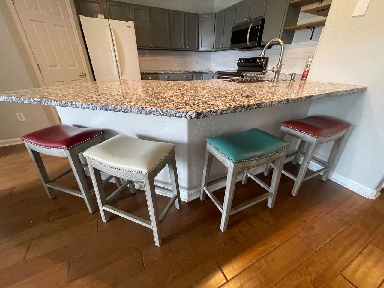 677 Canyon Dr - Photo 5 of 14