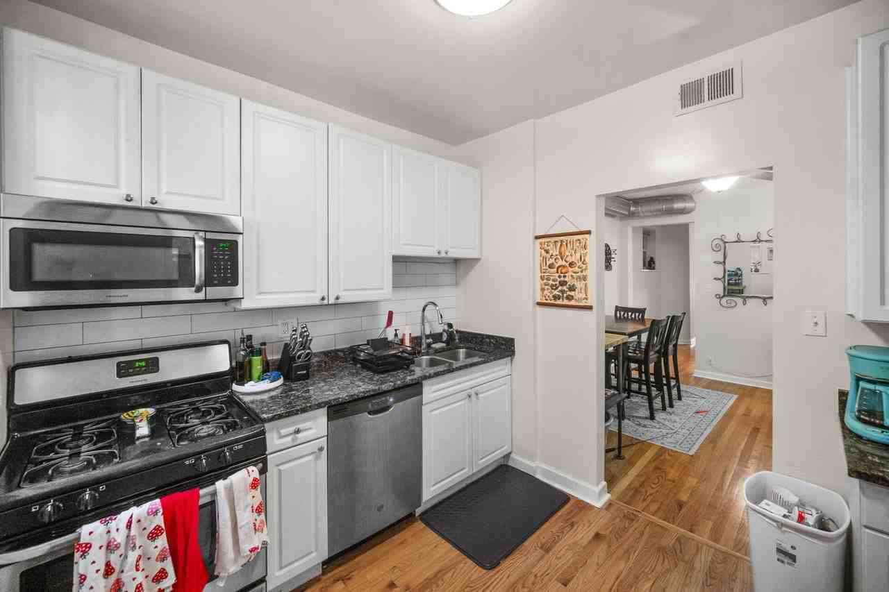 Sheffield Apartments - Photo 6 of 50