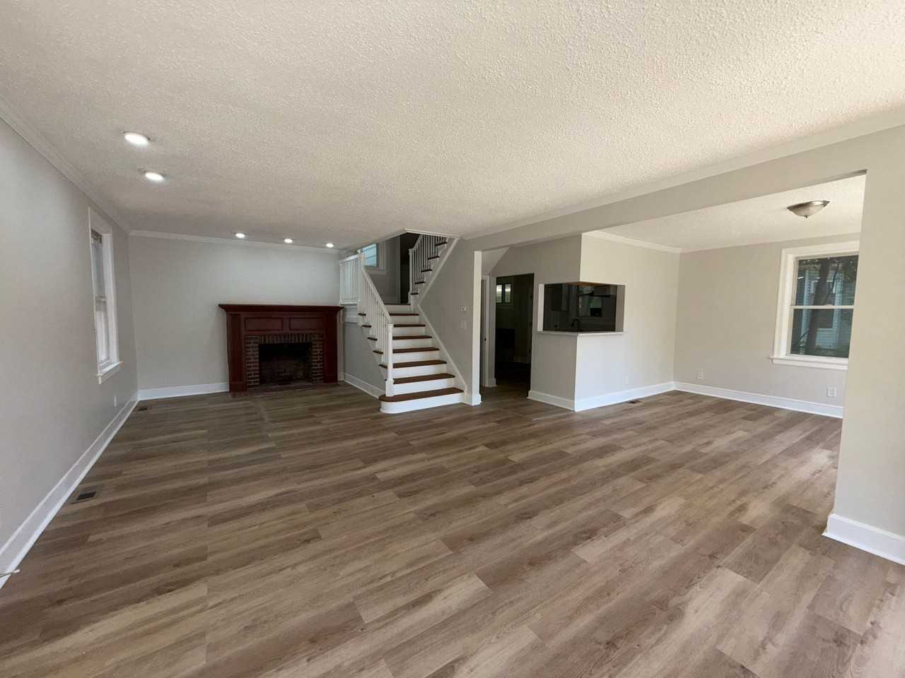 450 Rutherford Ave - Photo 6 of 33