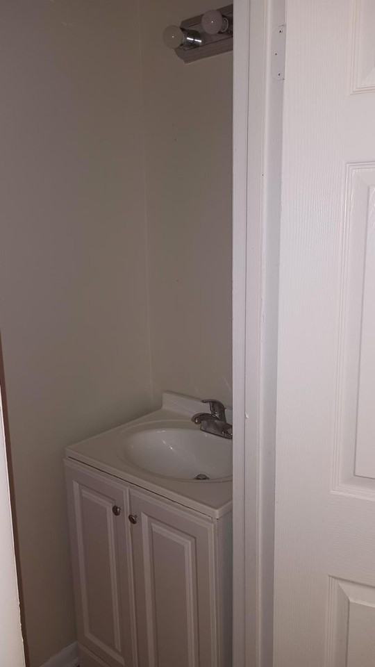 449 Park Ave - Photo 3 of 20