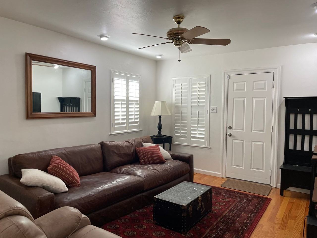 4633 V St - Photo 2 of 44