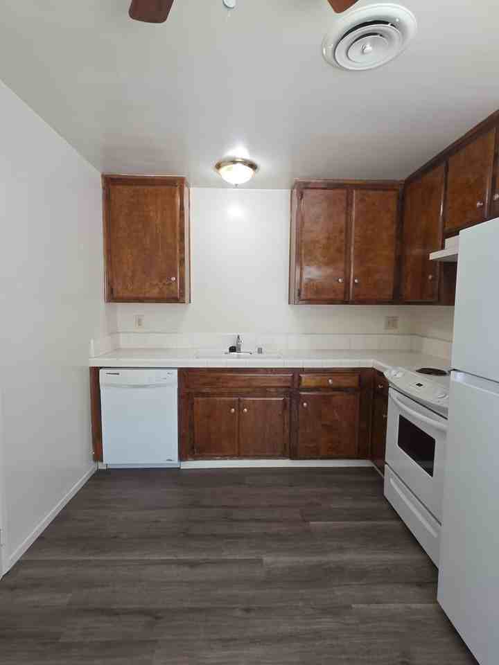 2500 Ashe Rd #B - Photo 7 of 13