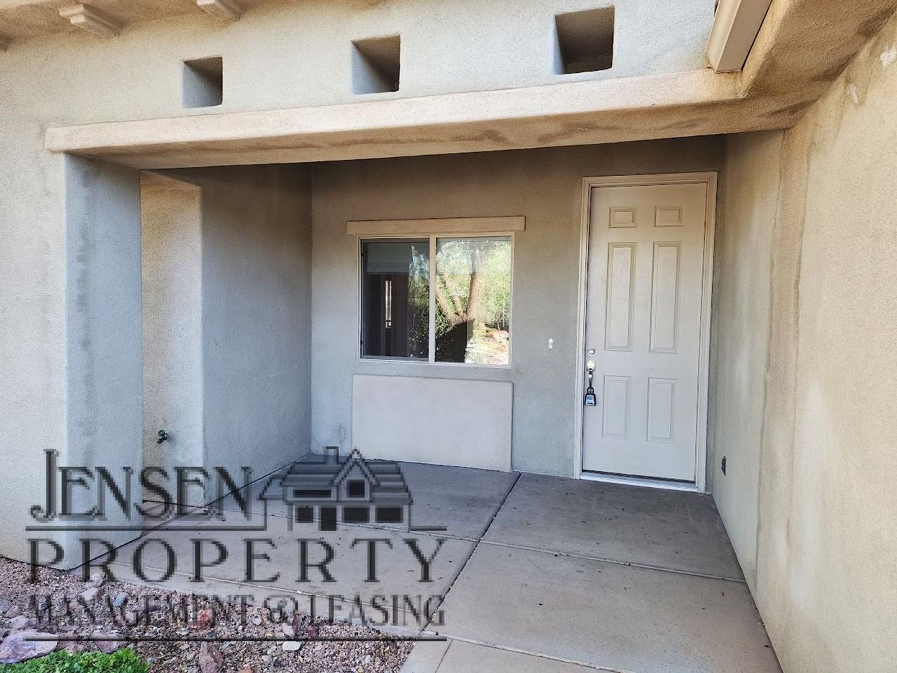 2164 W 1770 N - Photo 3 of 20