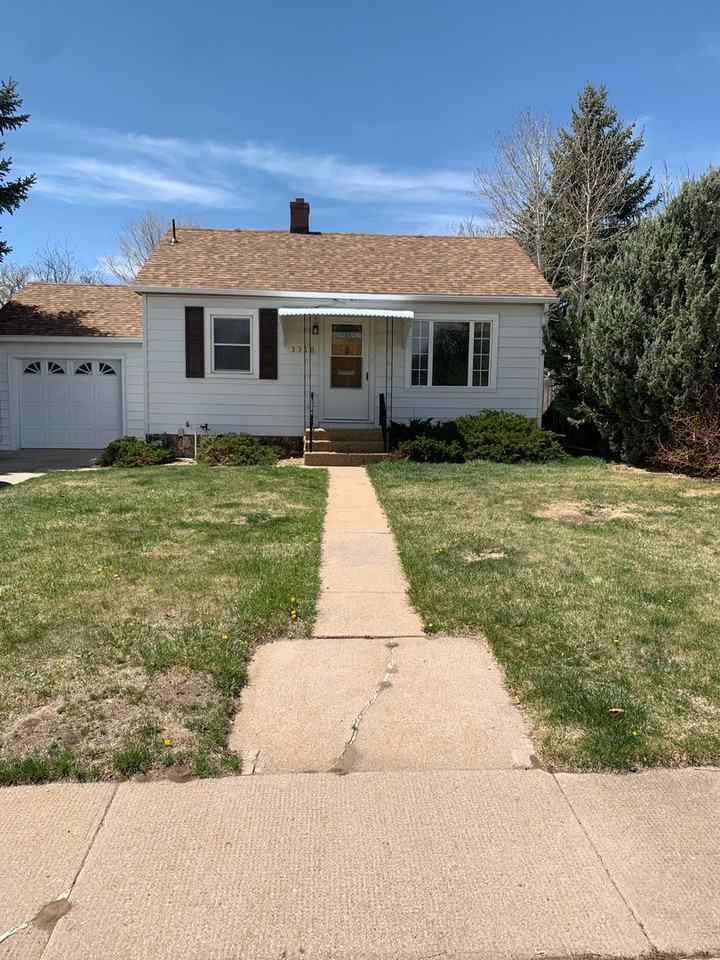 3318 Dillon Ave - Photo 2 of 15