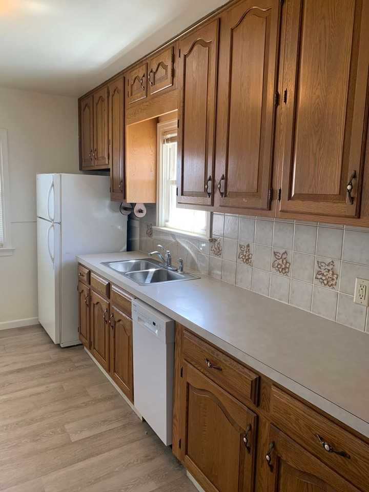 3318 Dillon Ave - Photo 7 of 15